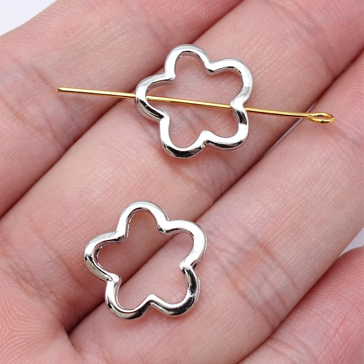 20pcs 16x16mm Flower Charms Small Holes Flower Charm Bead Hollow Flower