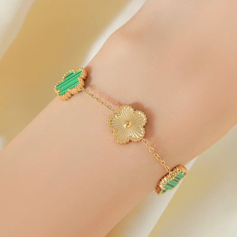 GANEMLY New Fashion Double Sided Green Five Leaf Flower Charm Bracelets