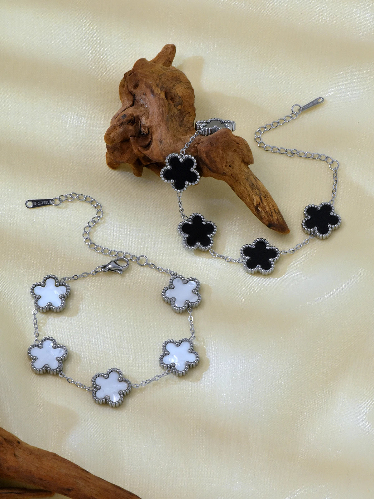1 Piece Light Luxury Lucky Stainless Steel Five Flower Bracelet