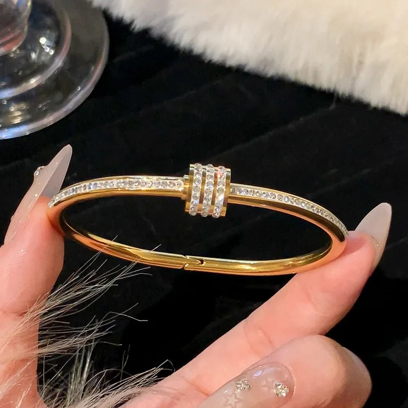 1pc Titanium Steel Gold Bracelet,