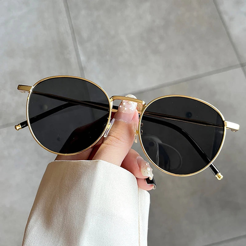 Retro Classic Round  Women Metal Frame Sunglasses