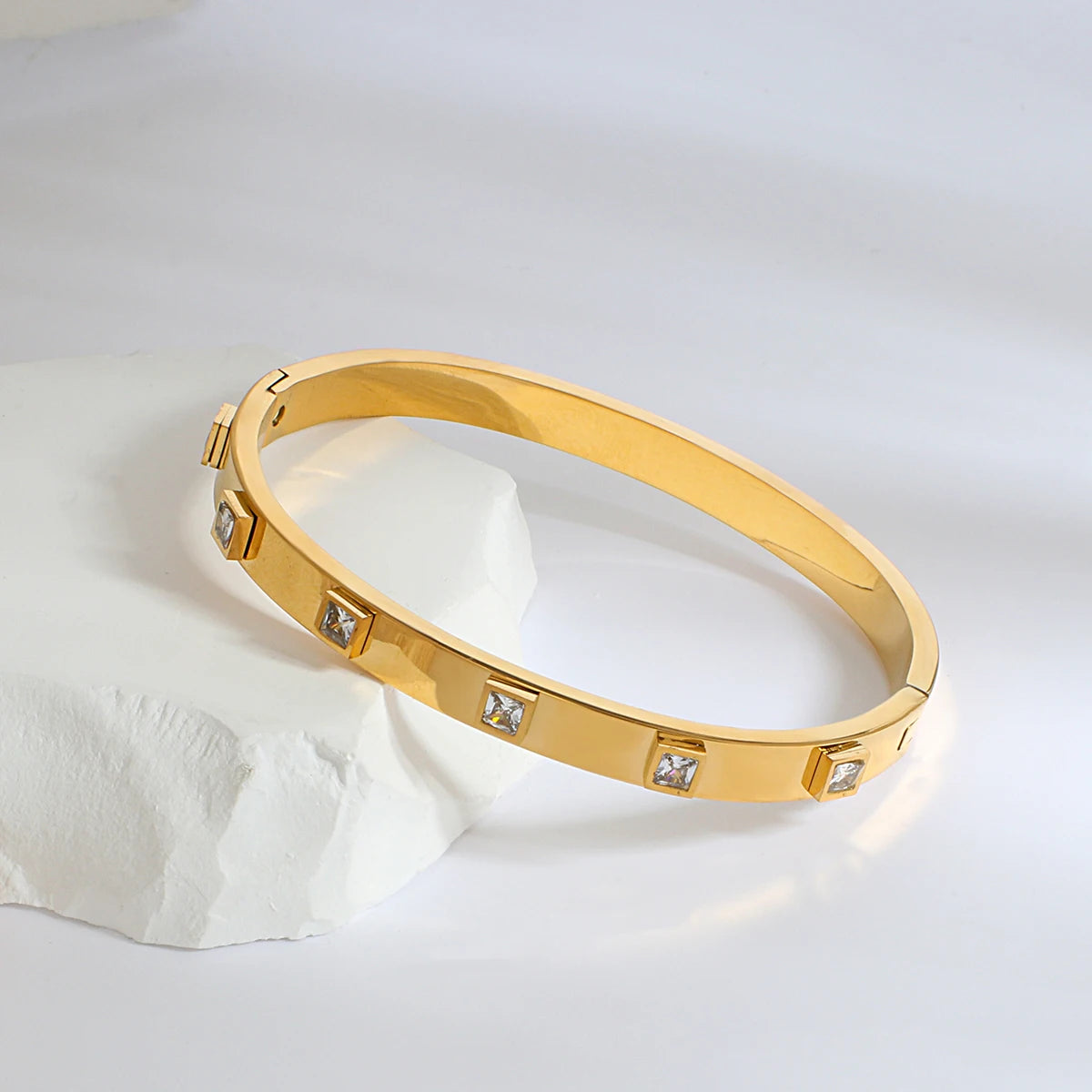 Greatera Trendy Gold Plated 316L Stainless Steel Bangles Bracelets for Women Delicate Cubic Zirconia Bracelet Party Jewelry 2024