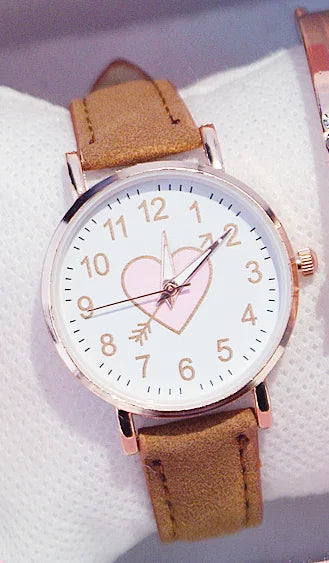 New Cute Heart-shaped Dial Children's Female Watch Female Student Fashion Watch Simple Girl