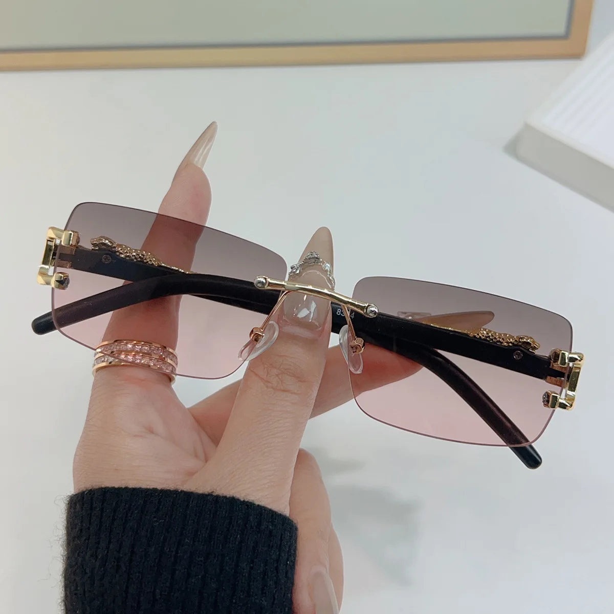 1 Pc Fashionable Women Men Sunglasses Frameless
