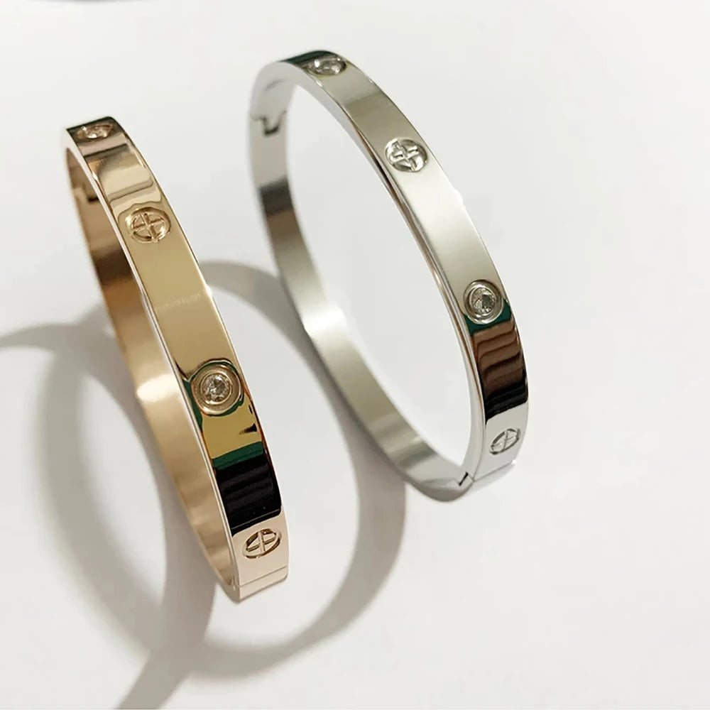 New Design Gold Color Zircon And Cross Nut Nail Bracelet & Bangleg