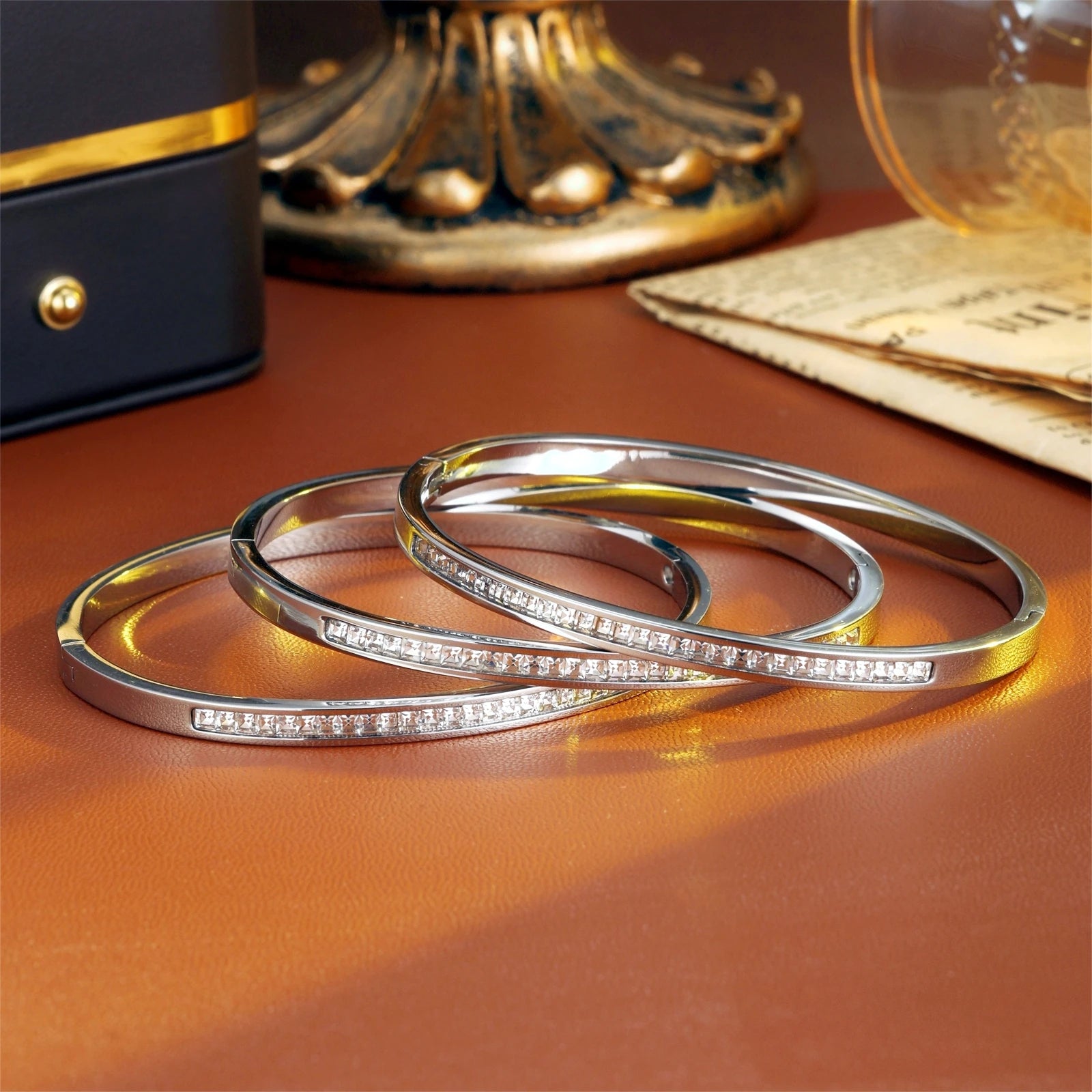 Luxury High Quality Titanium Steel Bracelet for Women