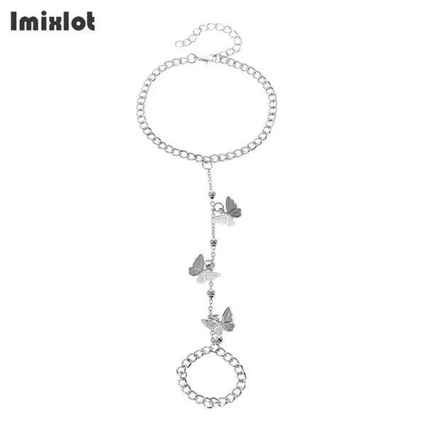 Simple Heart Pendant Chain Bracelet Link Connected Gold Plated Wide Finger Ring Bracelets for Women Link Hand Harness Jewelry