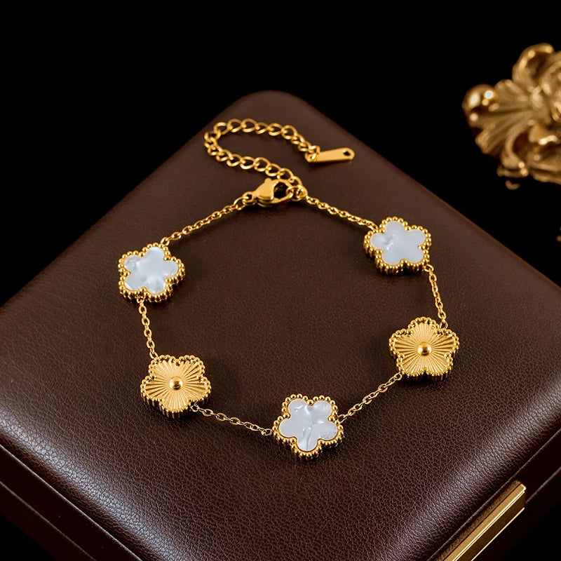 GANEMLY New Fashion Double Sided Green Five Leaf Flower Charm Bracelets