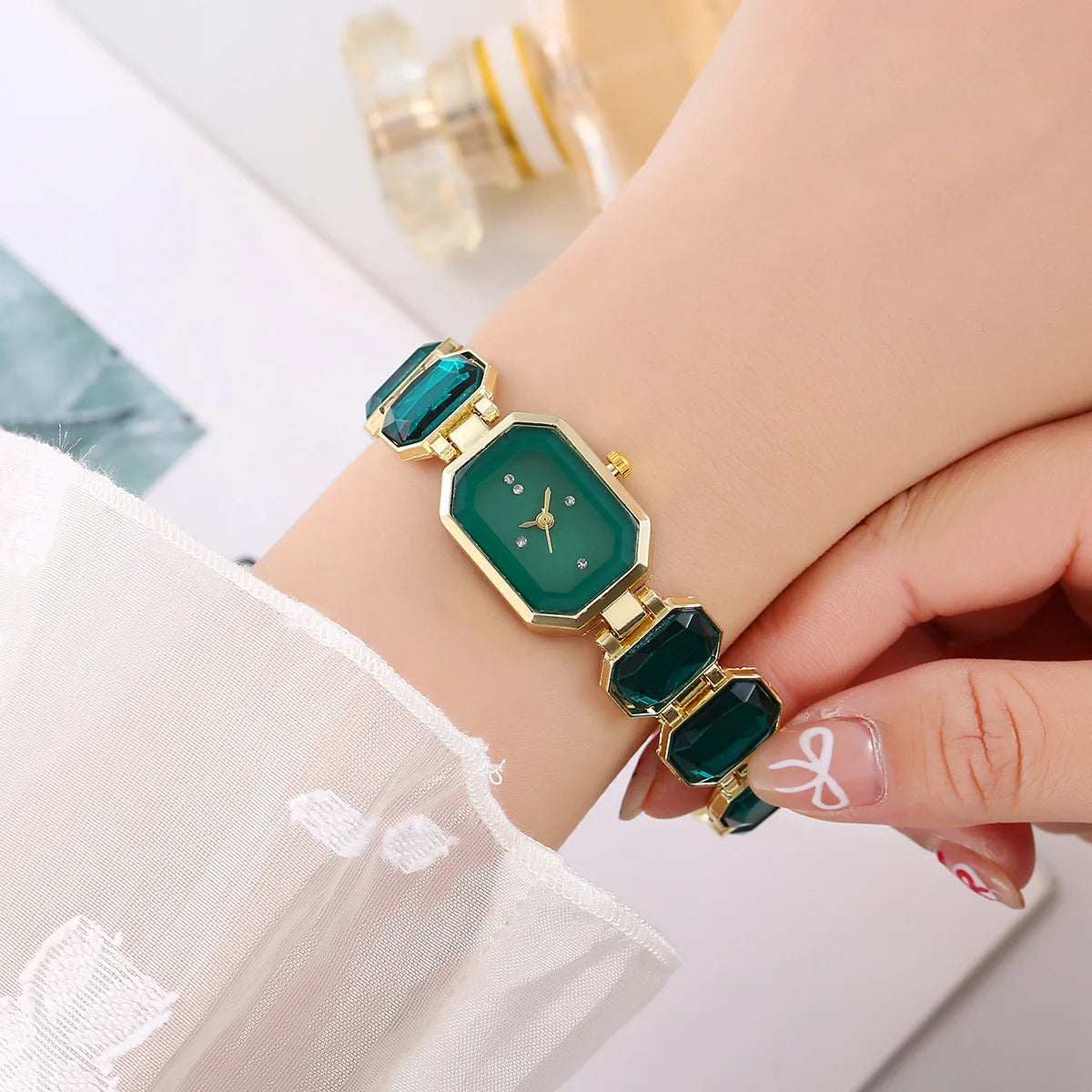 Ladies Quartz Watch Fashion Casual Women's Dress Watch Luxury