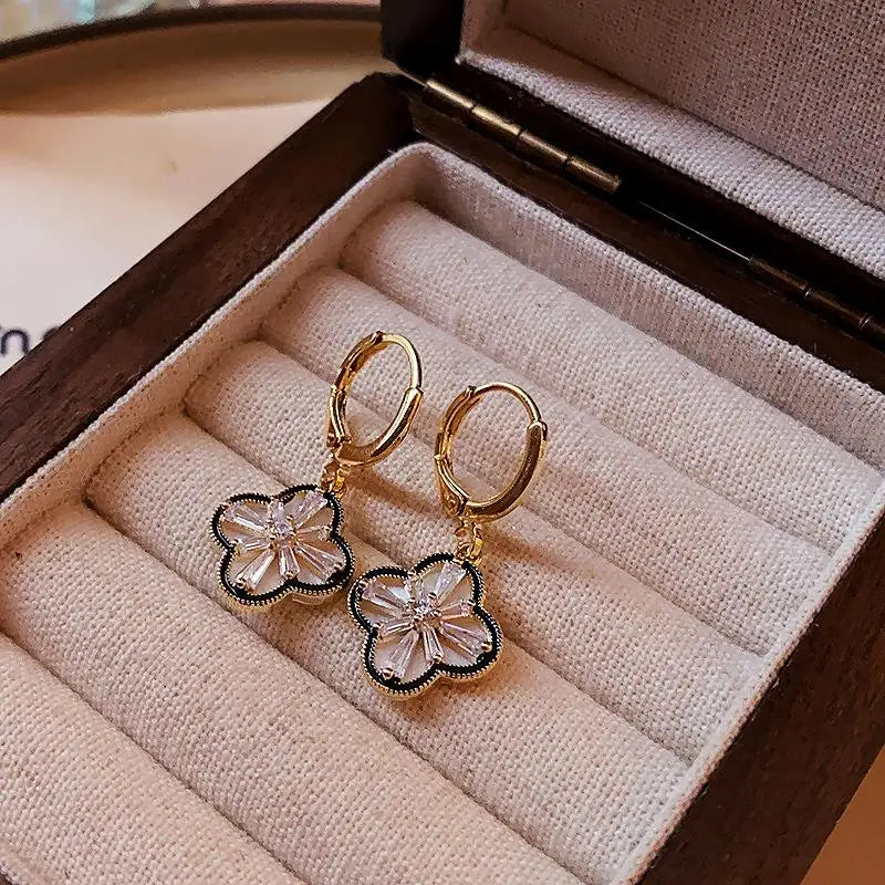 Plated Copper Zircon Four-Leaf Clover