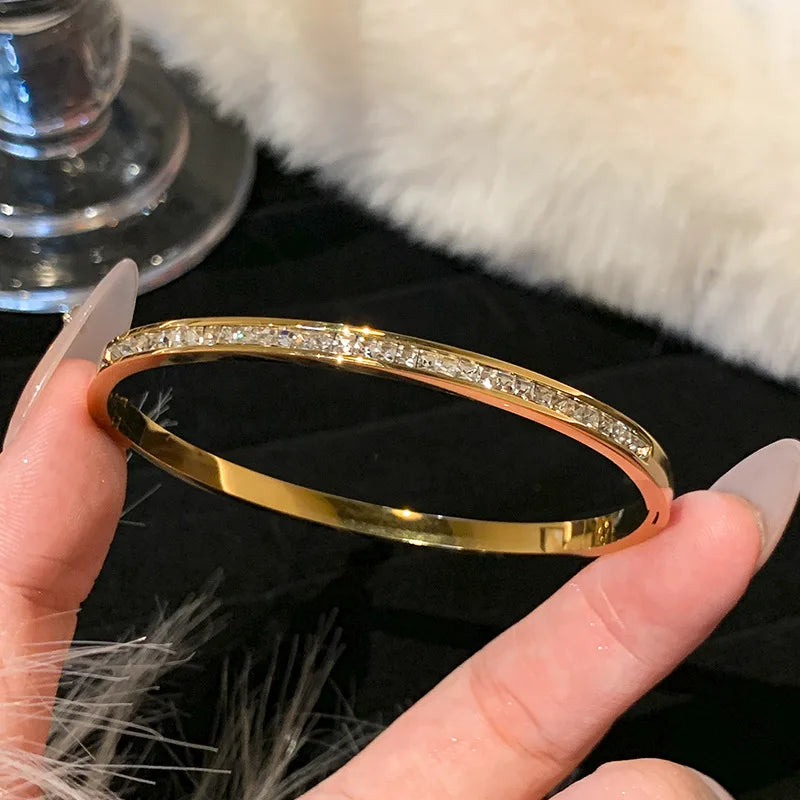 1pc Titanium Steel Gold Bracelet,