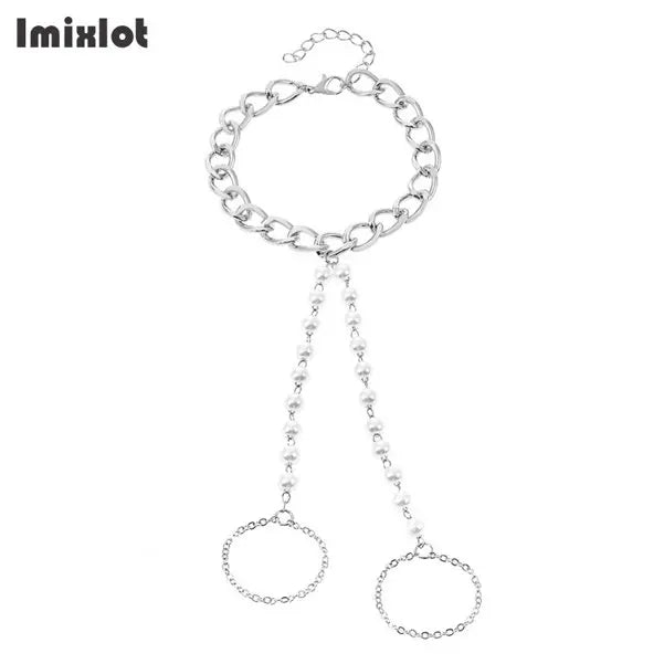 Simple Heart Pendant Chain Bracelet Link Connected Gold Plated Wide Finger Ring Bracelets for Women Link Hand Harness Jewelry