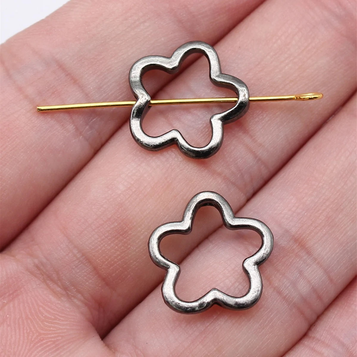 20pcs 16x16mm Flower Charms Small Holes Flower Charm Bead Hollow Flower