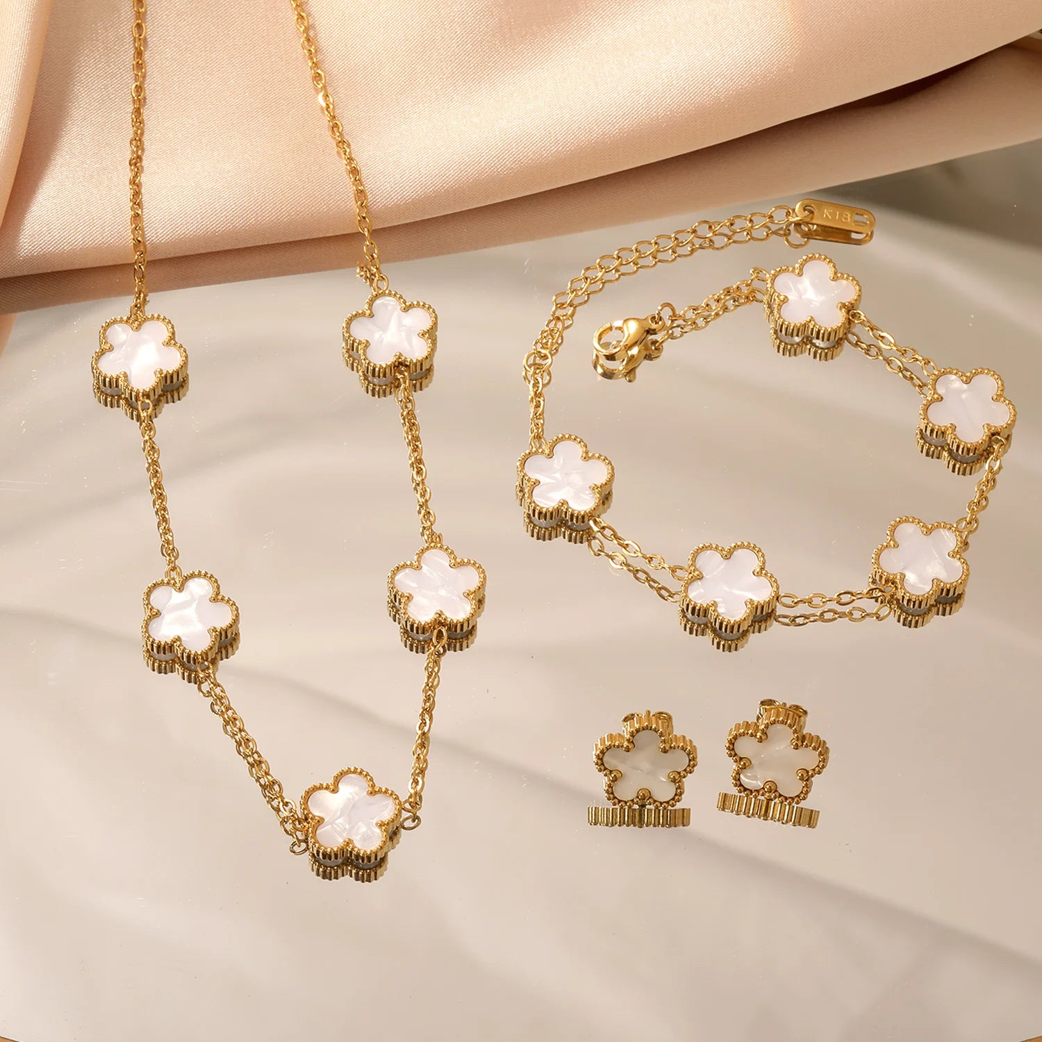Flower Necklace Earrings Set Jewelry Women Stainless Steel White Shell Clover Bracelet Jewelry Accessories