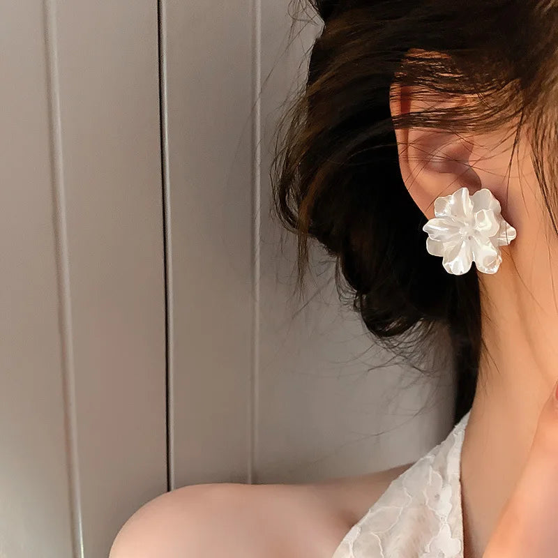 Acrylic White Camellia Flowers Stud Earrings for Women