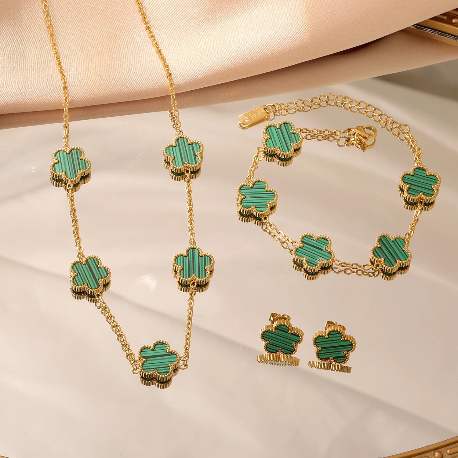 Flower Necklace Earrings Set Jewelry Women Stainless Steel White Shell Clover Bracelet Jewelry Accessories